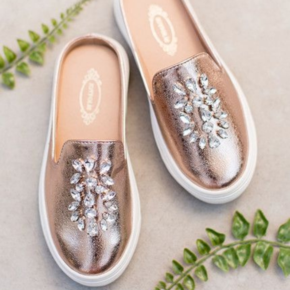 NWOT Joyfolie Sian Bronze Jeweled Slides Sz 9